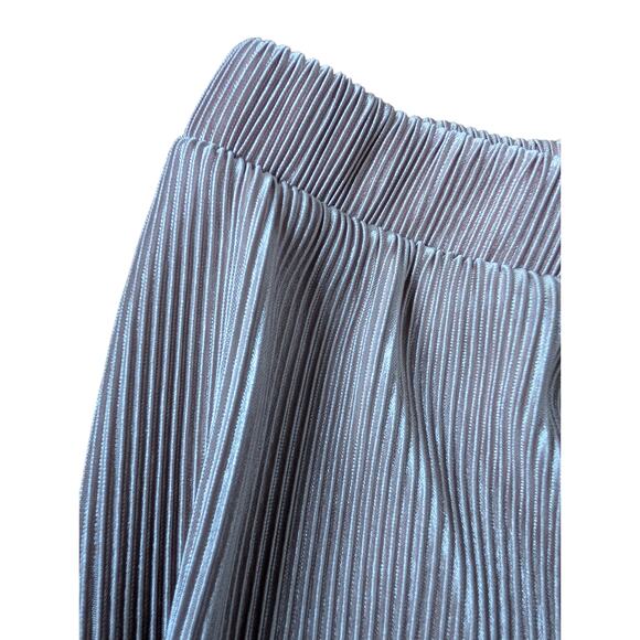 RO & DE Silk pleated Gold Pants - Picture 5 of 8